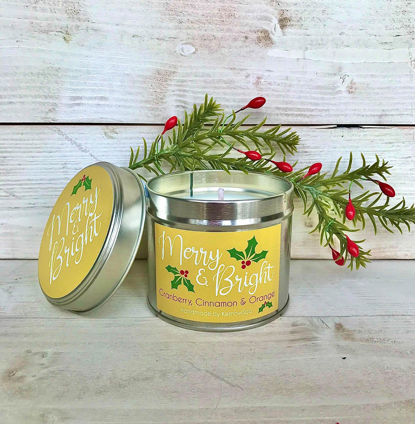 Merry & Bright Festive Cornish Candle - Cranberry, Cinnamon & Orange Fragrance